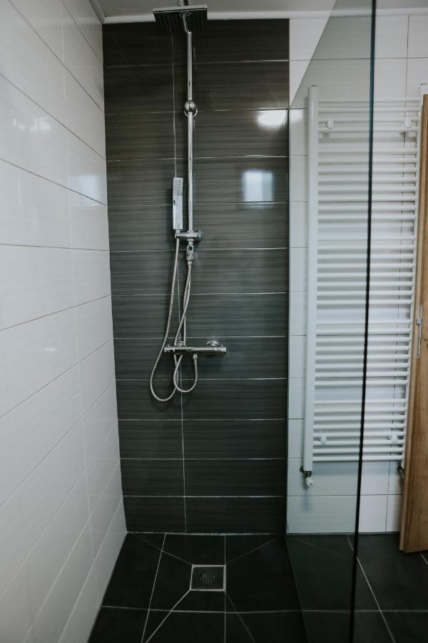 Gospić Apartman Nikola מראה חיצוני תמונה