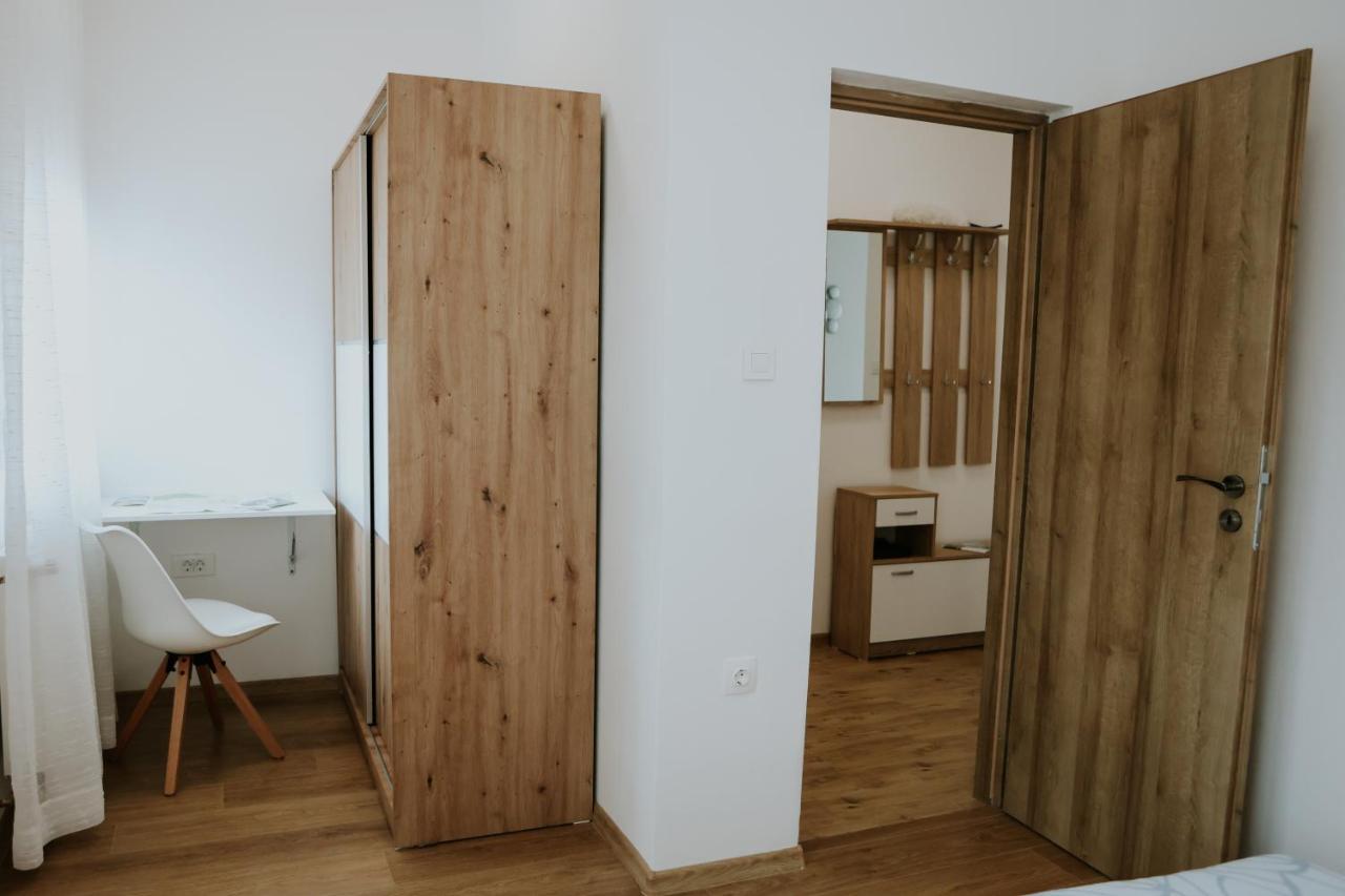 Gospić Apartman Nikola מראה חיצוני תמונה