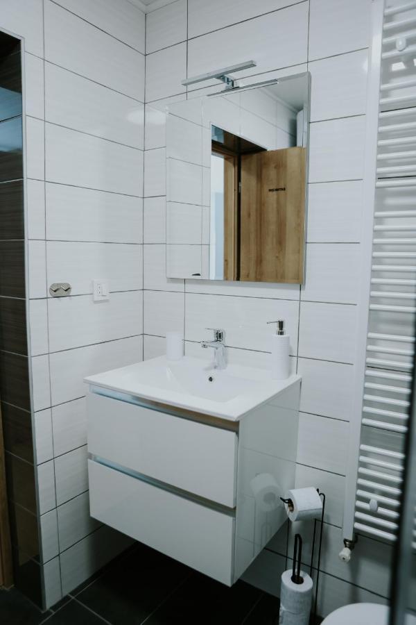 Gospić Apartman Nikola מראה חיצוני תמונה